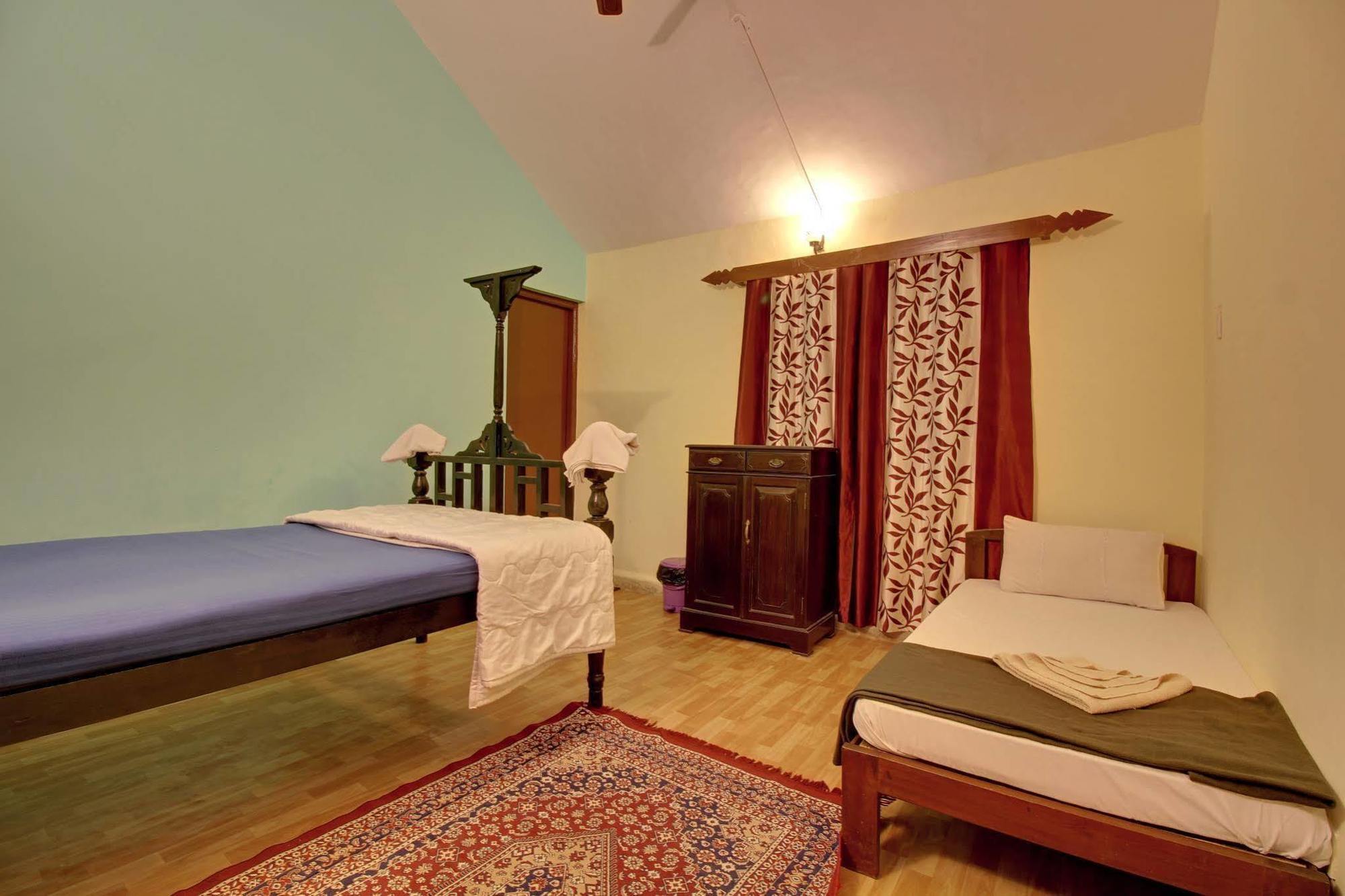 Zostel Goa Hostel Calangute Bagian luar foto